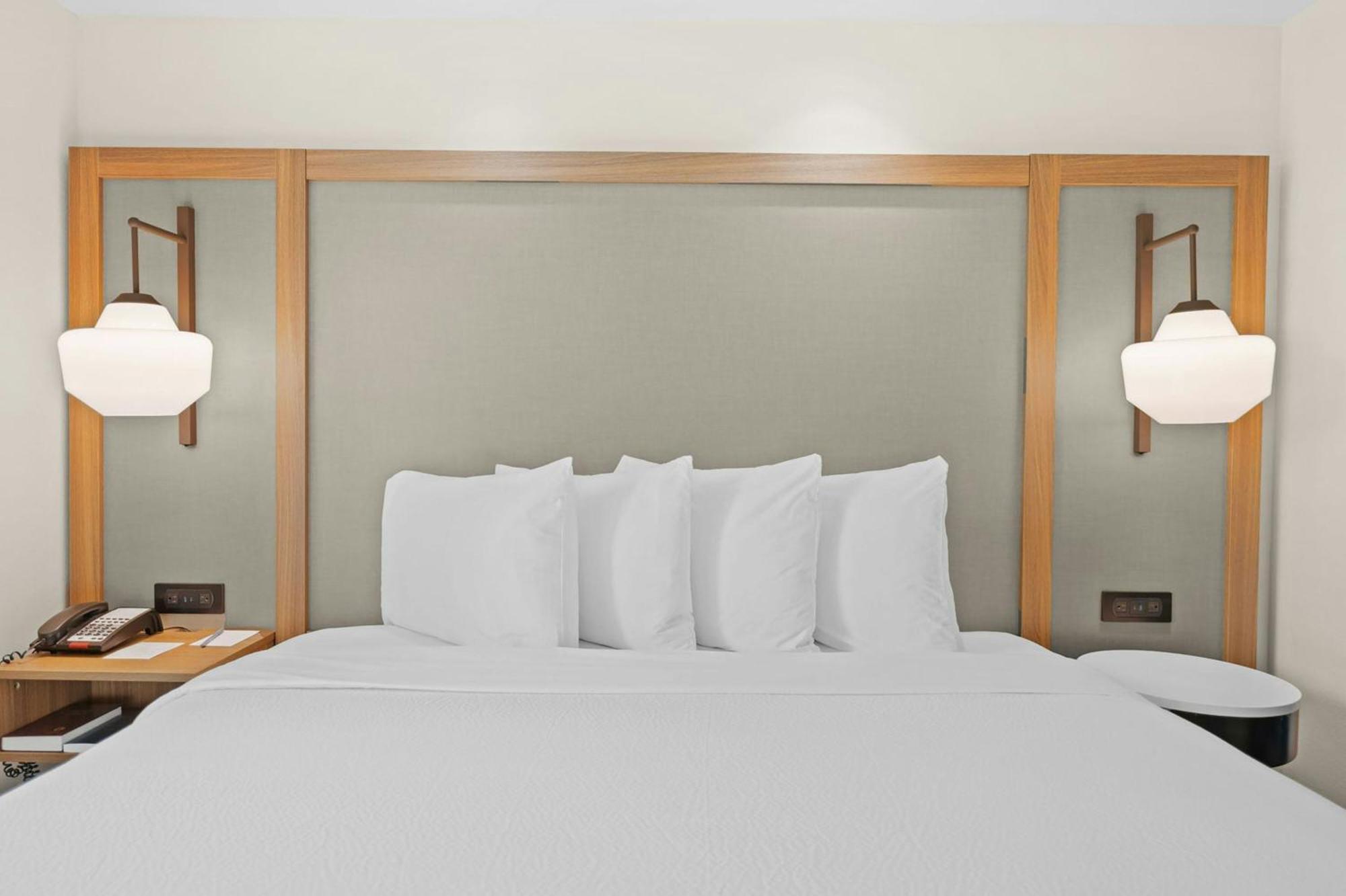 Fairfield Inn & Suites Fort Lauderdale Airport & Cruise Port ดาเนียบีช ภายนอก รูปภาพ