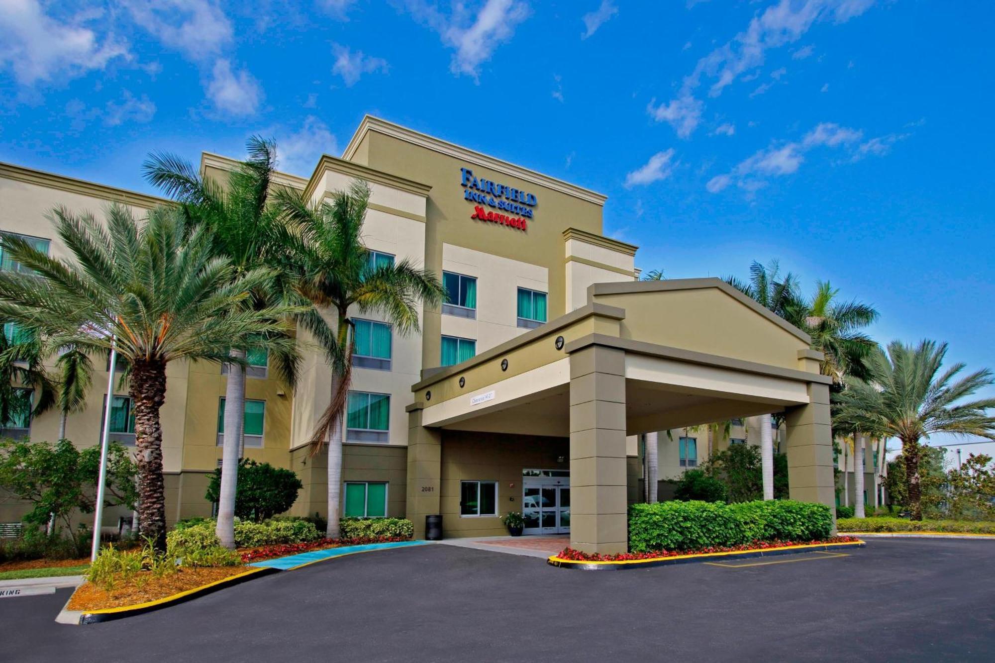 Fairfield Inn & Suites Fort Lauderdale Airport & Cruise Port ดาเนียบีช ภายนอก รูปภาพ