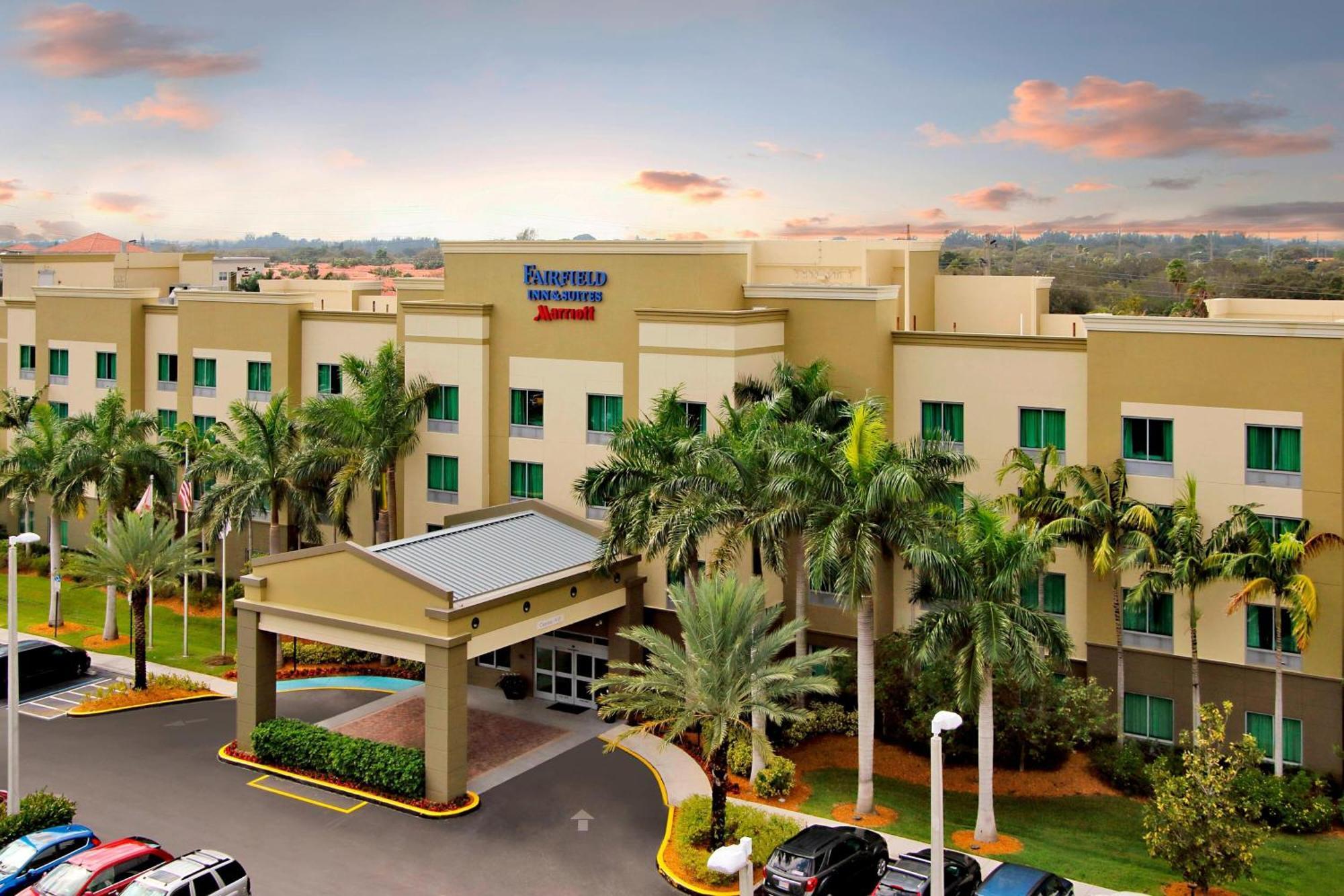 Fairfield Inn & Suites Fort Lauderdale Airport & Cruise Port ดาเนียบีช ภายนอก รูปภาพ