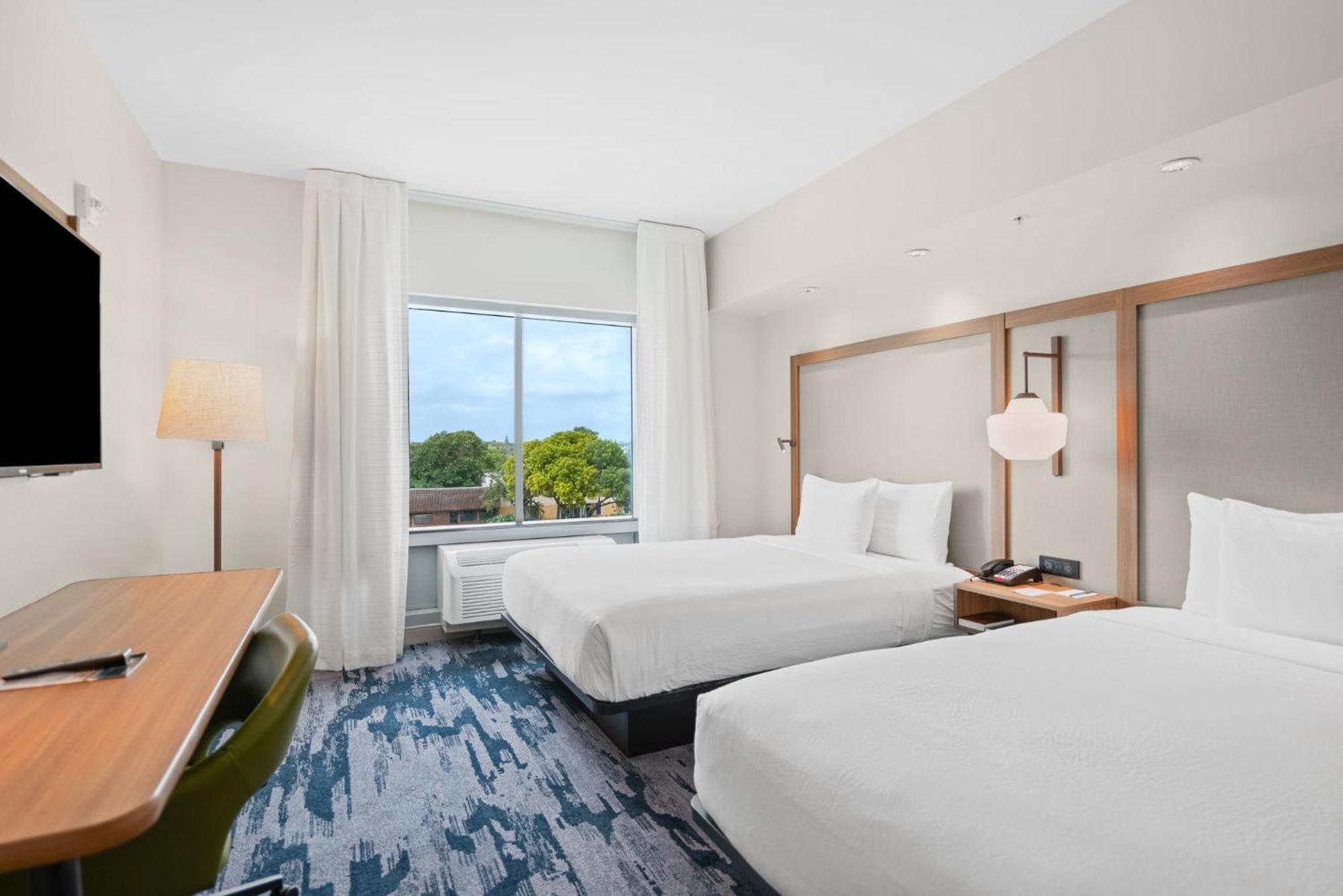 Fairfield Inn & Suites Fort Lauderdale Airport & Cruise Port ดาเนียบีช ภายนอก รูปภาพ