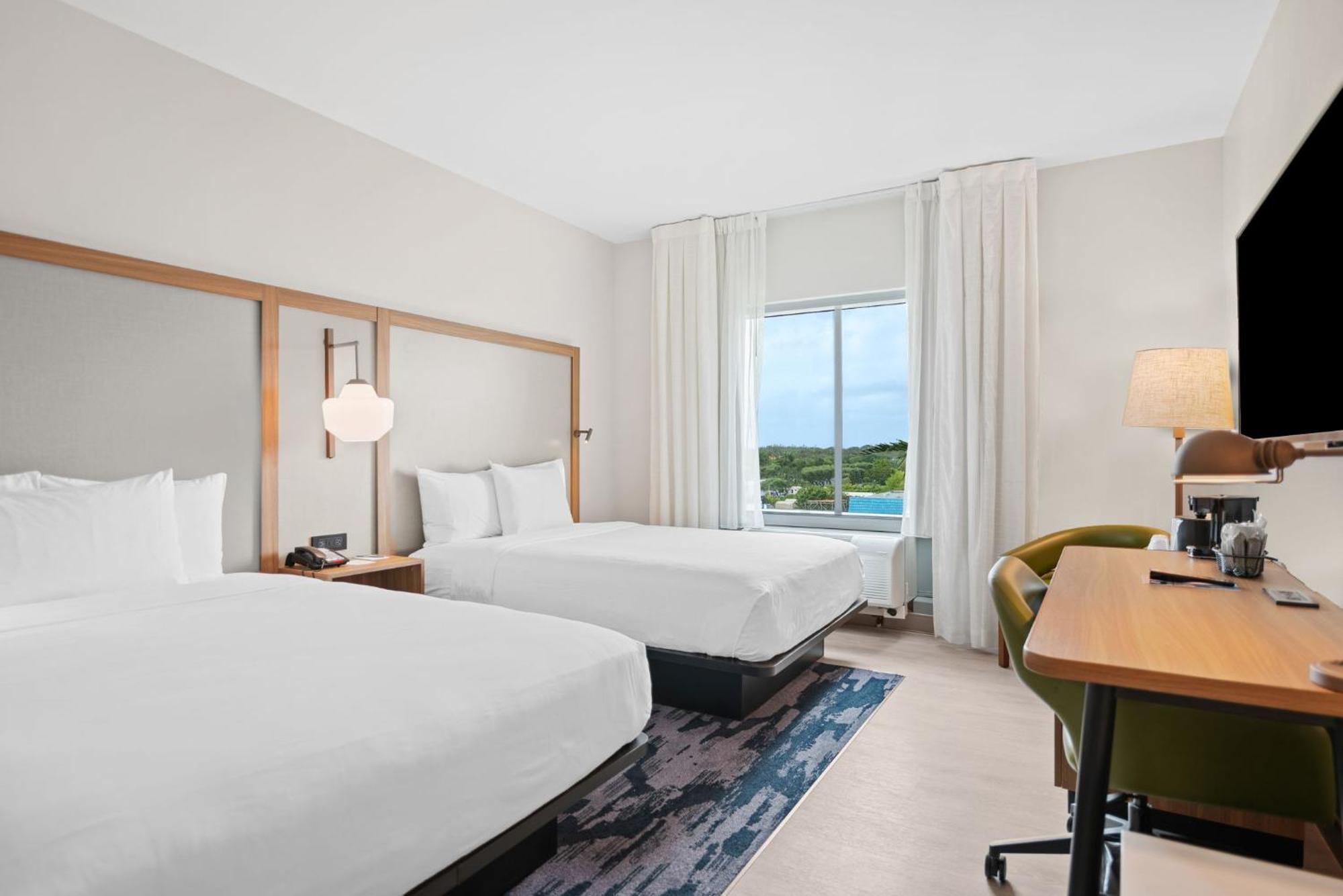 Fairfield Inn & Suites Fort Lauderdale Airport & Cruise Port ดาเนียบีช ภายนอก รูปภาพ